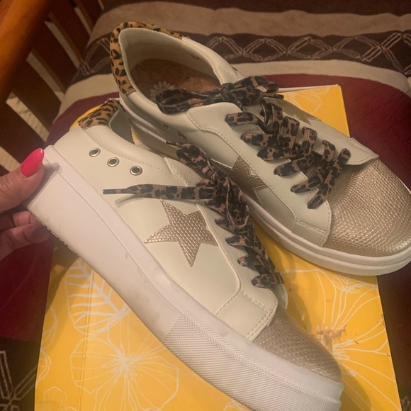 Yellow Box Sneaker - Picture 2 of 2